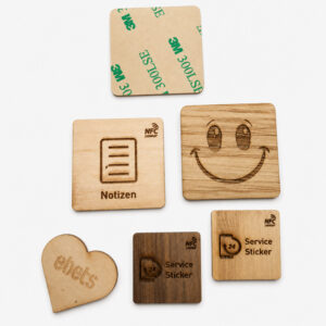 NFC Holzsticker graviert - aufkleber.at